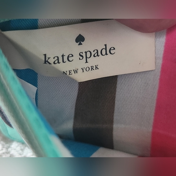 Kate Spade Laurel Way Reese Bifold Wallet Mint Green Color. *See Photos - Picture 11 of 15